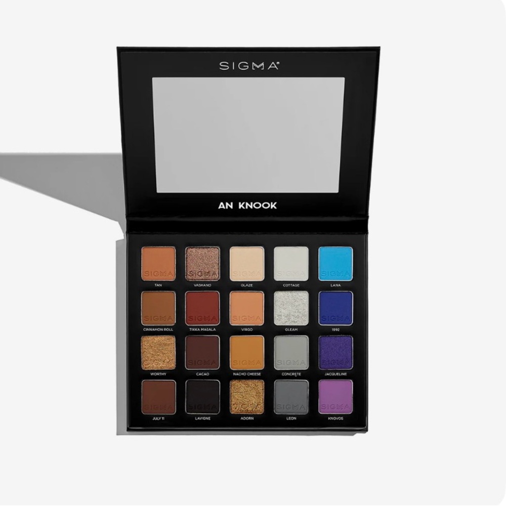 Sigma Beauty Eyeshadow- 
An Knook - Bold Palette